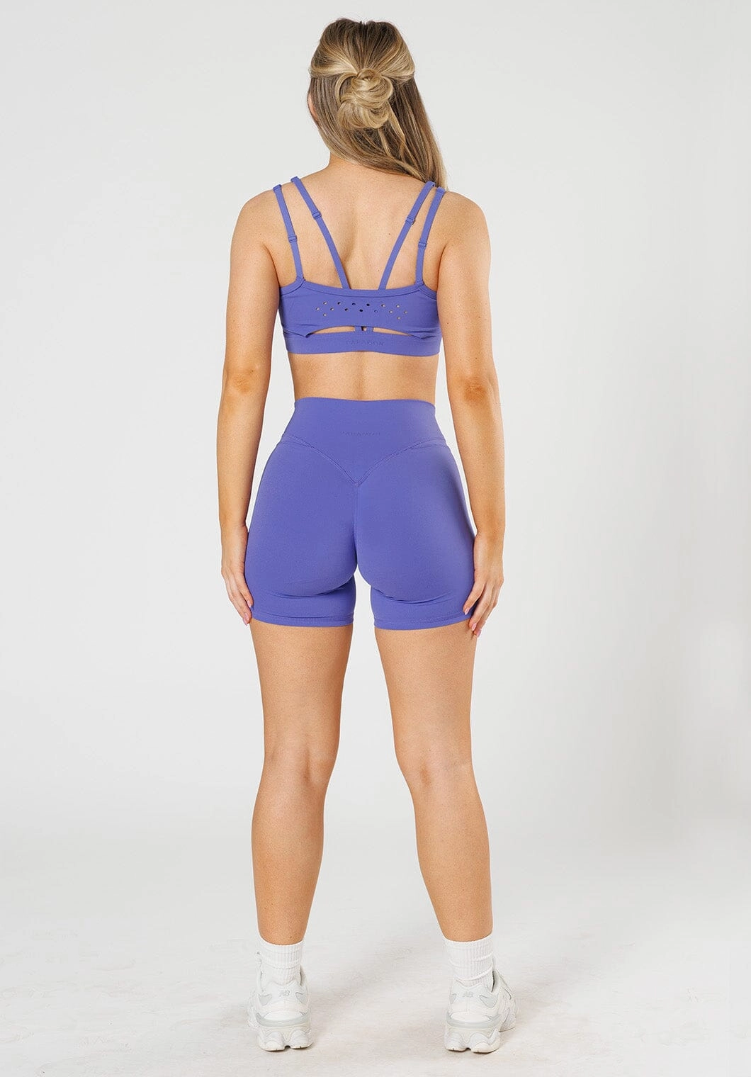 No Slip Waistband RecStretch Levitate Sculptseam?  Plus Short 6?? Sucker