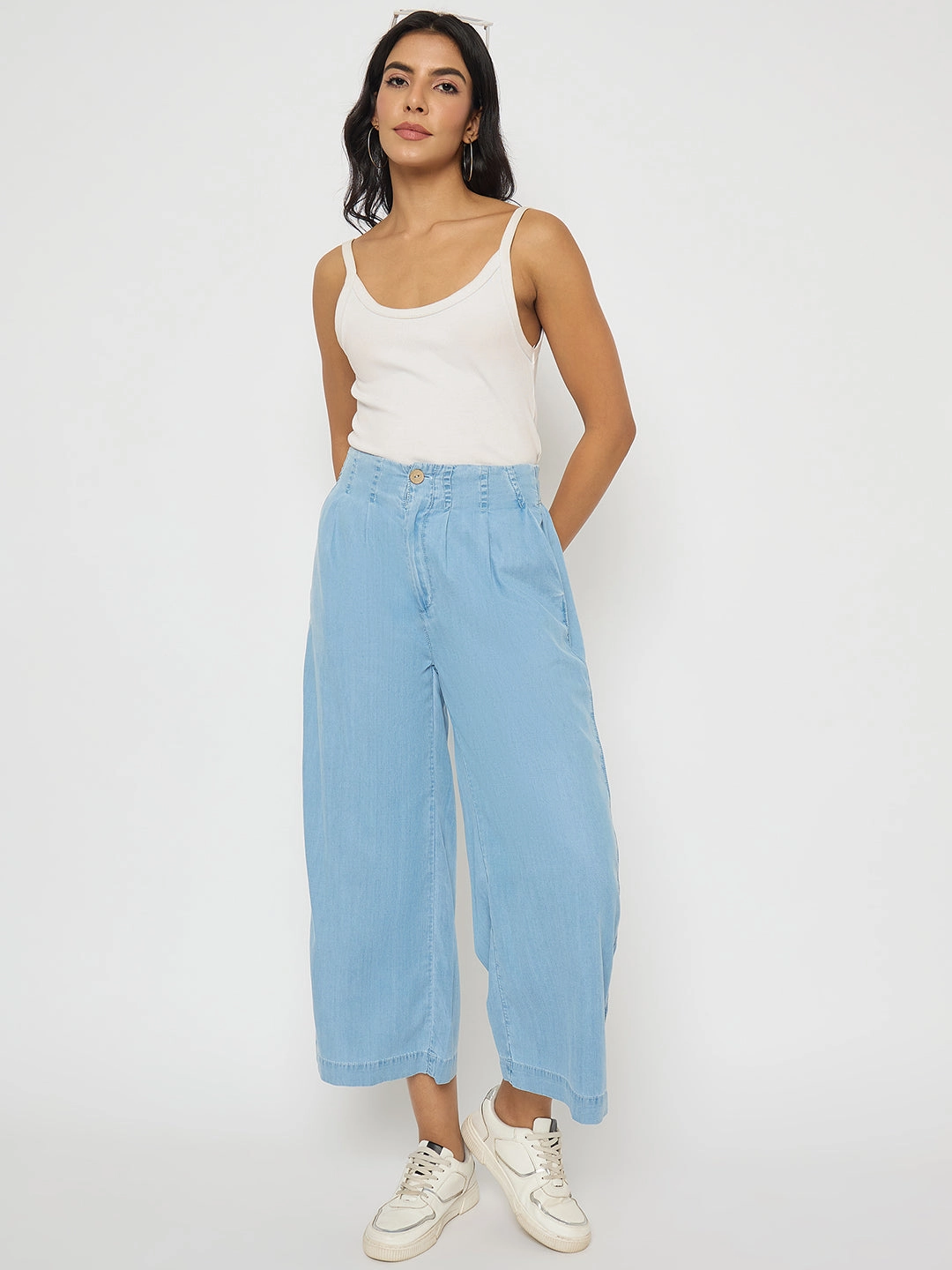 Madame Pintuck Detailed Cotton Blend Light Blue Wide Leg Jeans Affordable Outdoor Adventure Artist Vibe Simple Match