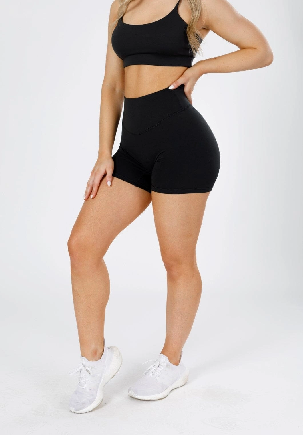 Reluna Original Sculptseam? Short 5?? Black camisole Weekend Comfort