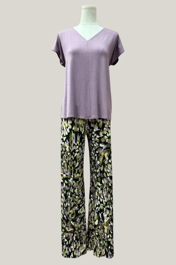 Comfort Stretch Fit GarmentDyedProcess Bella V-Neck Solid Top | Lavender