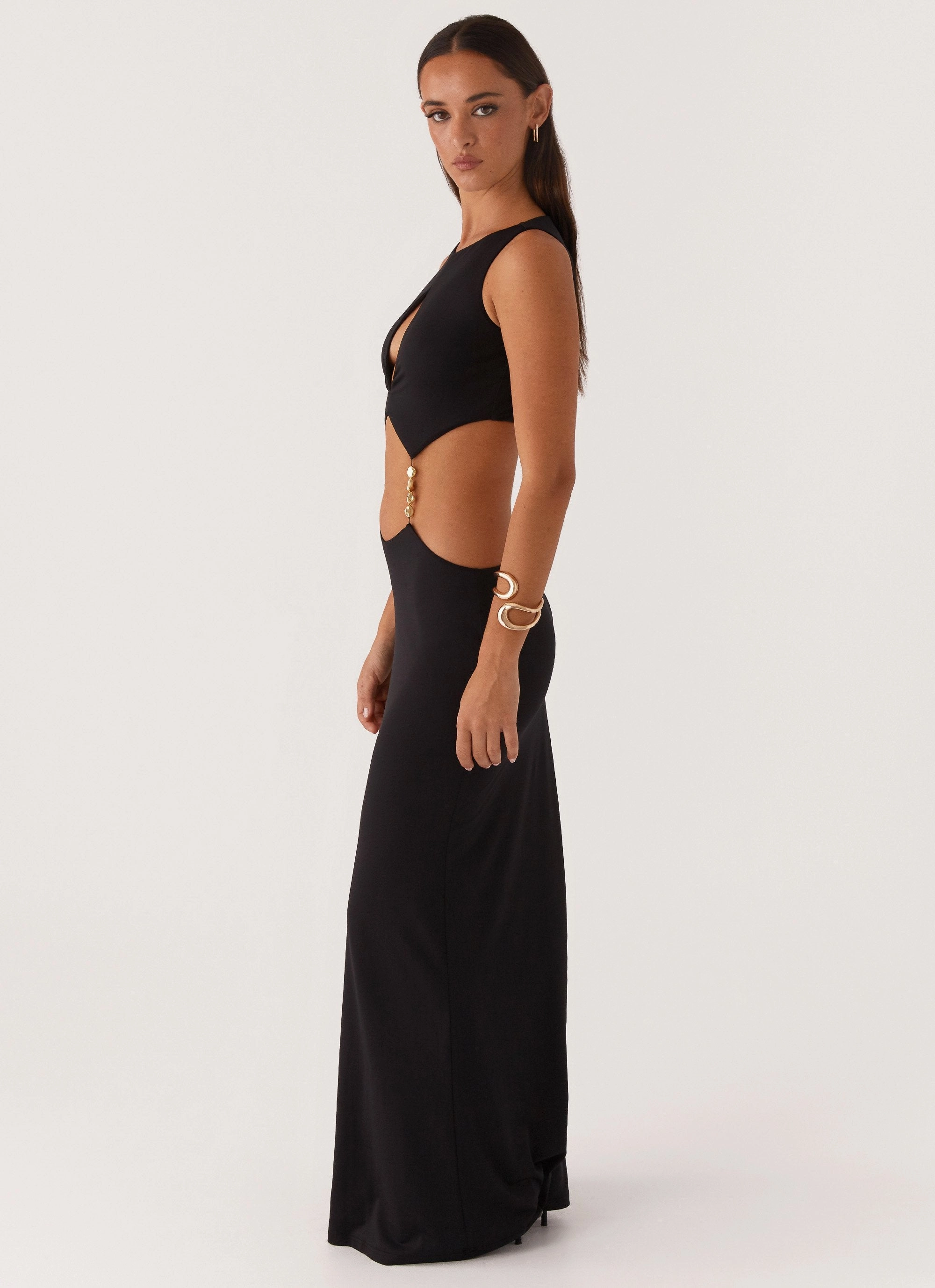 Petite Chic Nadiya Maxi Dress - Black