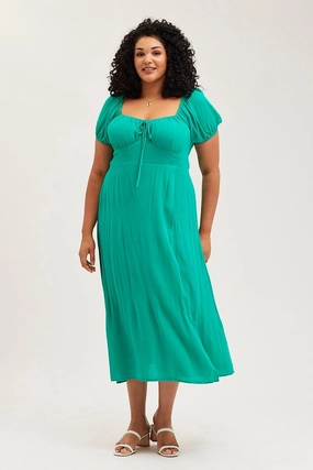 Mid layer Sleek and Flattering Green Maxi Dress Scoop Neck Short Sleeve Front Split