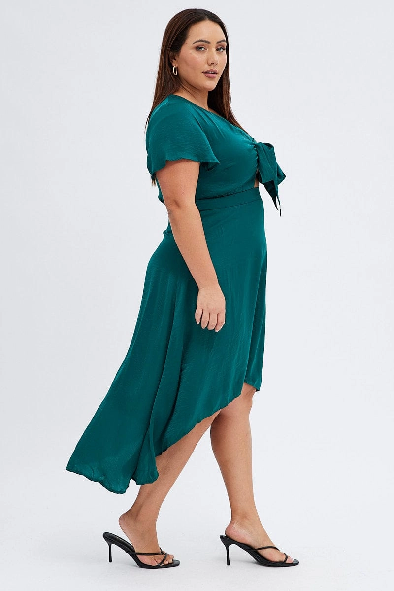 Autumn Look Green Midi Dress Short Sleeve Tie Back Satin