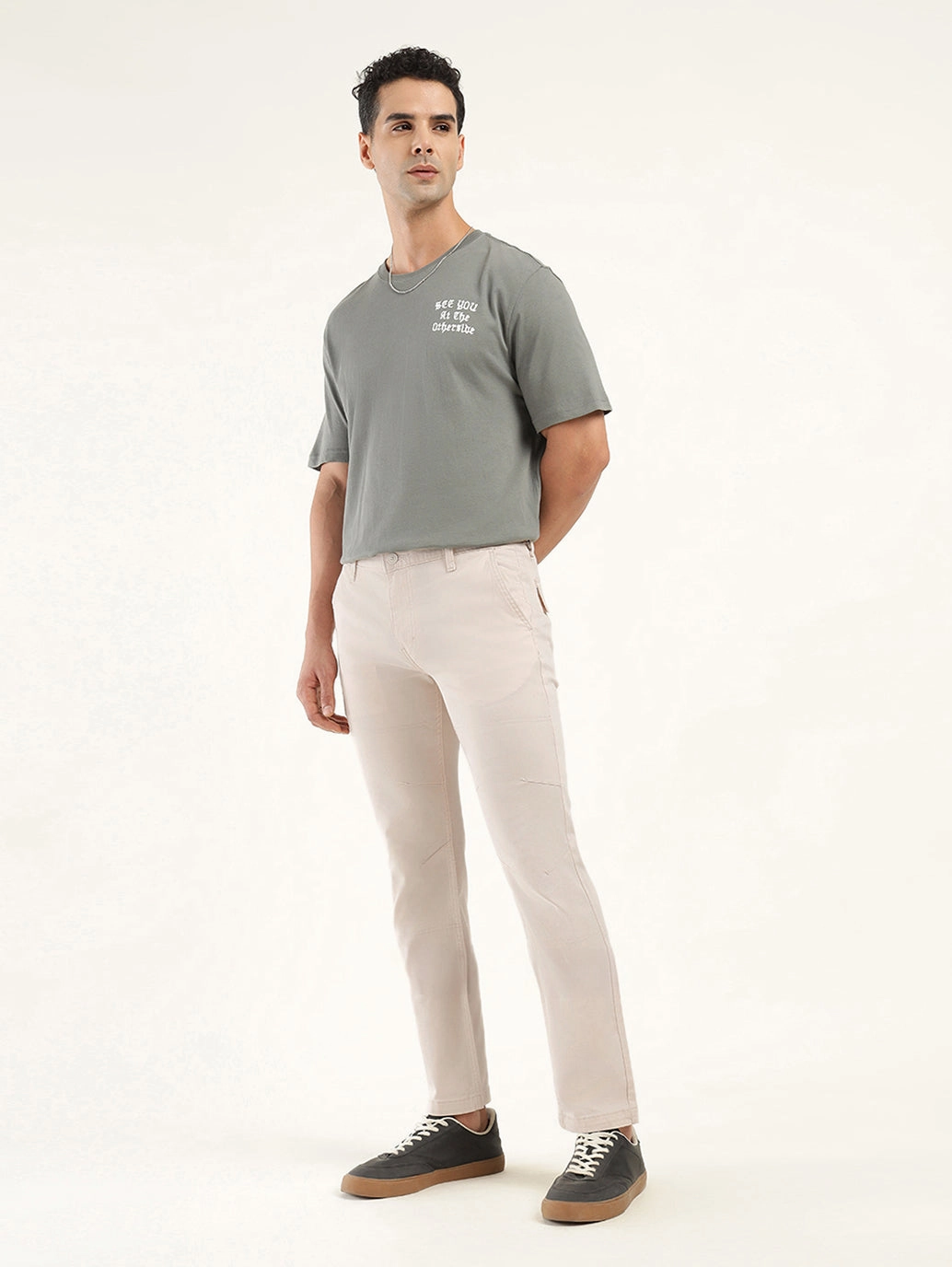 WrinkleFreeFabric Smooth Texture Men's Cream Slim Fit Chinos