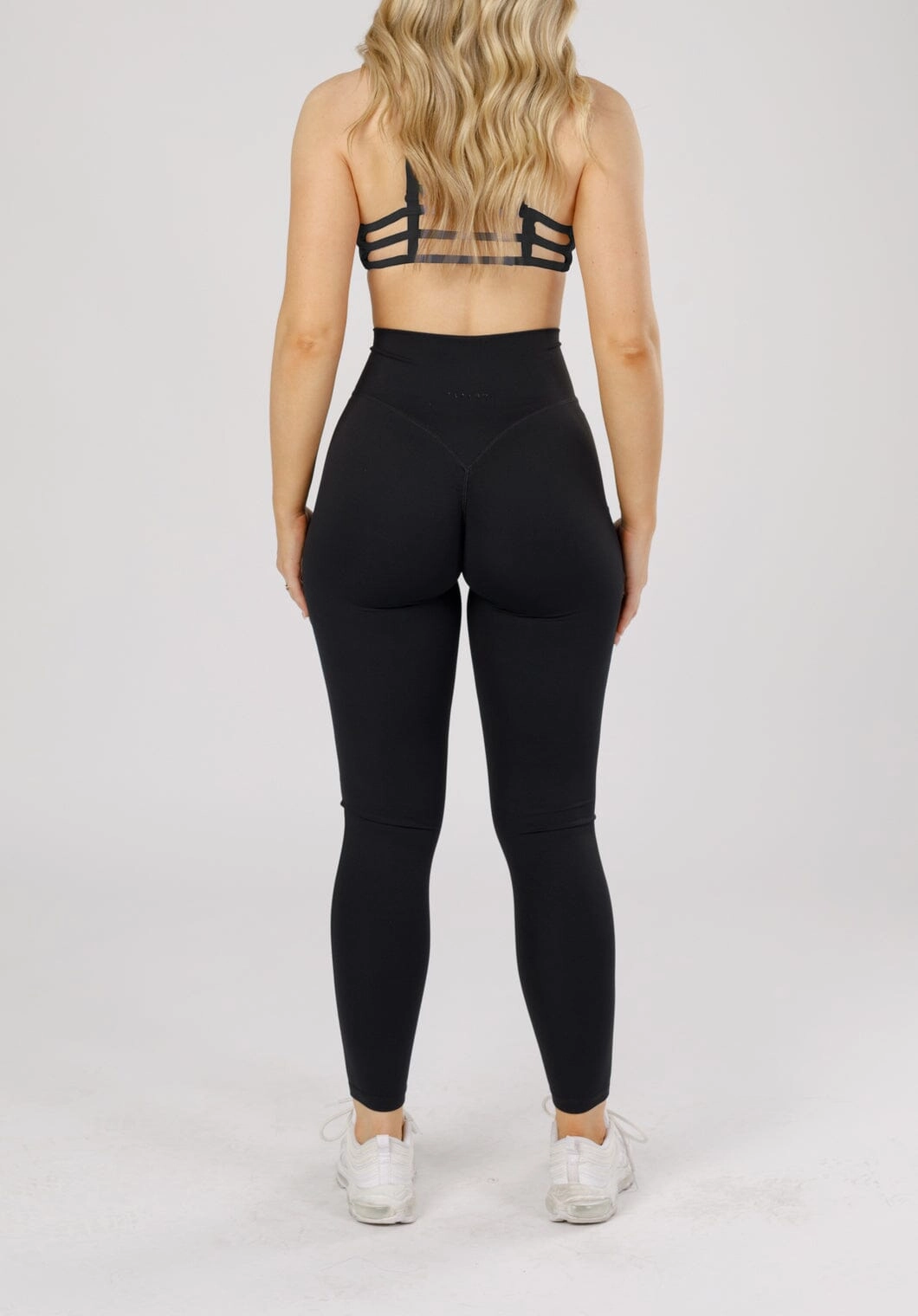 Soft and Smooth RecStretch? DesB High Flow Sculptseam? Plus Legging Black