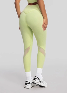 High-Stretch Performance Leggings Ultra Light Weekend Trip Layered Panel Design