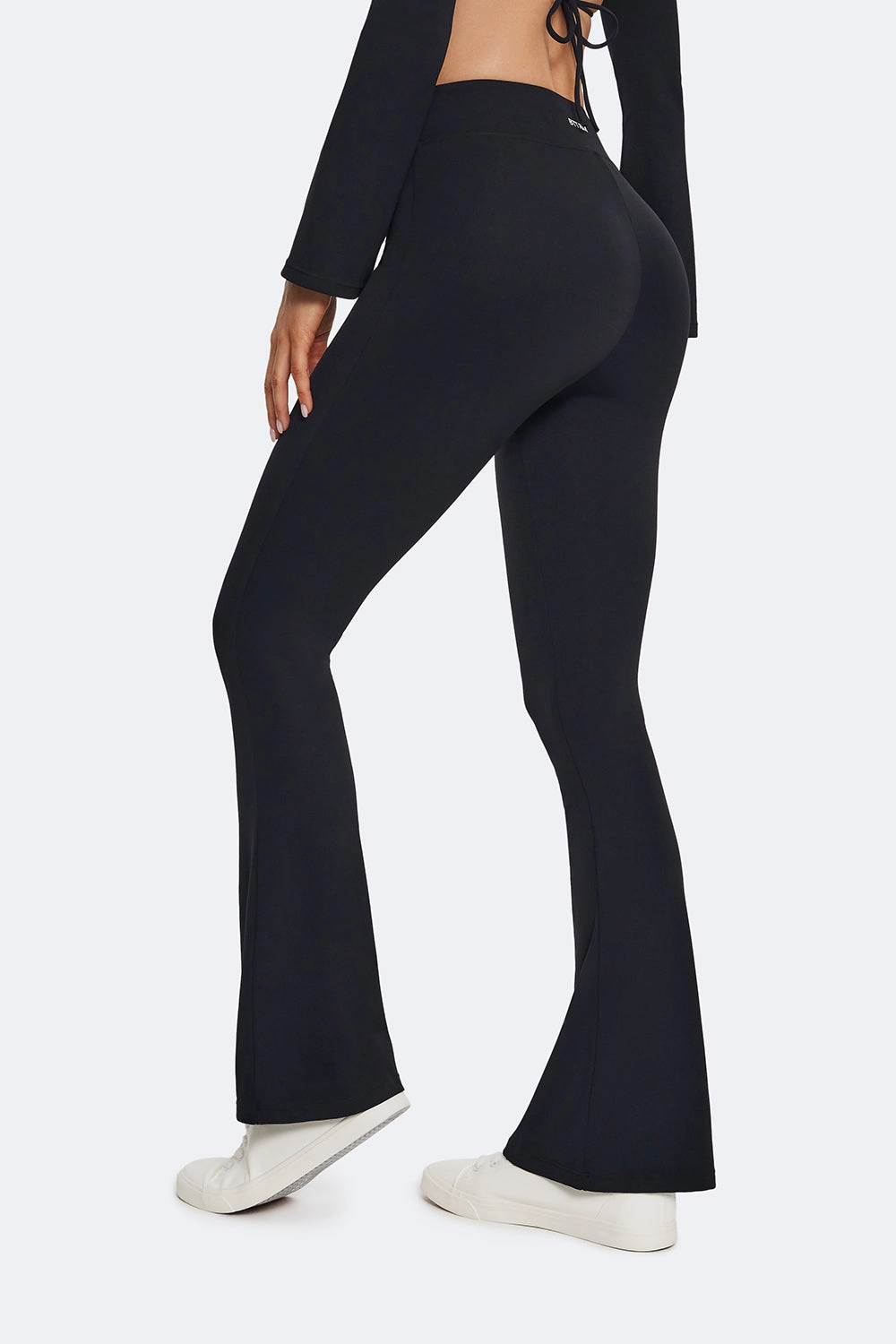 Trend Seeker Pilates Session High-Waisted Flared Leggings