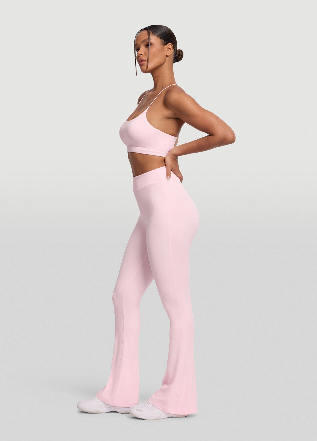 Travel Outfit Trend Seeker High-Waisted Flared Leggings