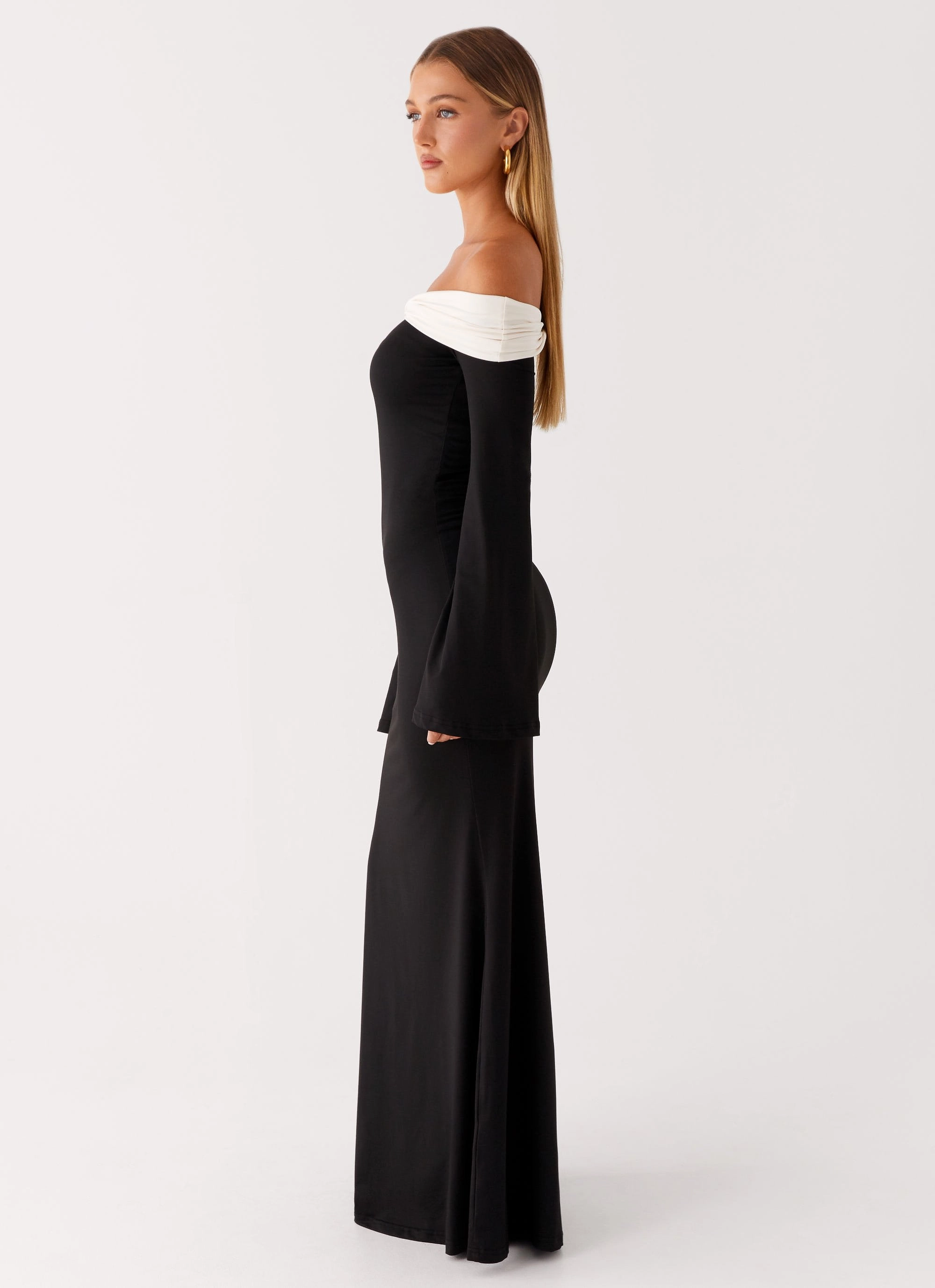 Farm Scene Hits Different Long Sleeve Maxi Dress - Black