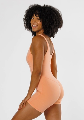 Reluna? AirBrushed Sculptseam? Shortsuit Guava elastic waistband