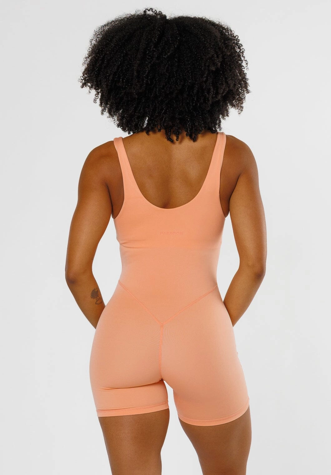 Quick Fit Performance Reluna? AirBrushed Sculptseam? Shortsuit Guava