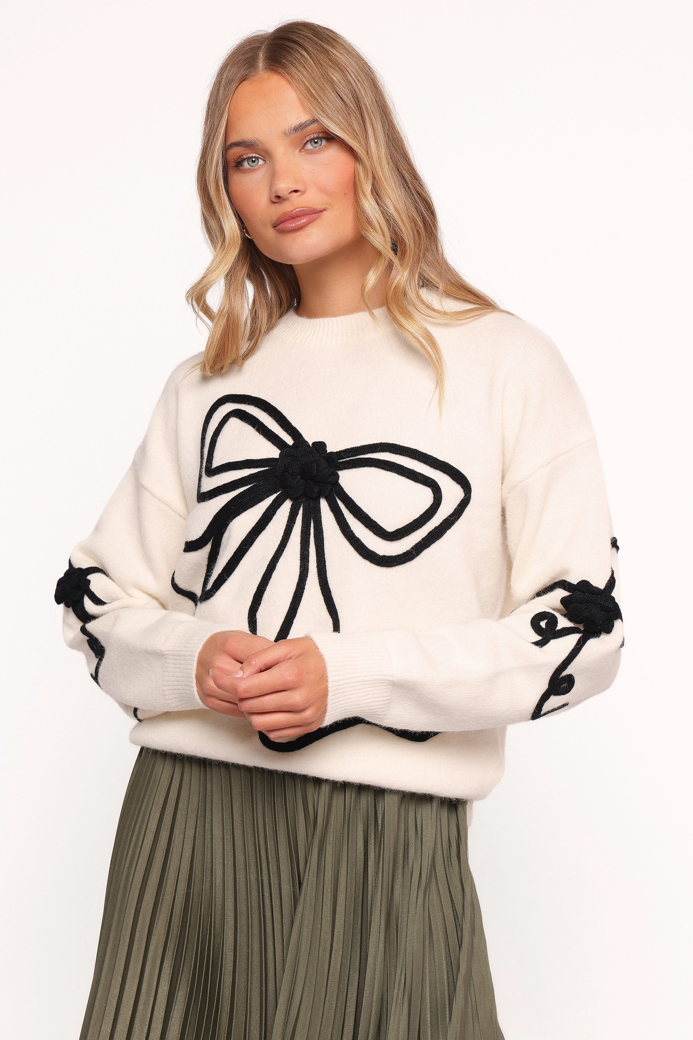Thermo Regulating Fibers Isiora Bow Embroidered Knit Sweater - Cream