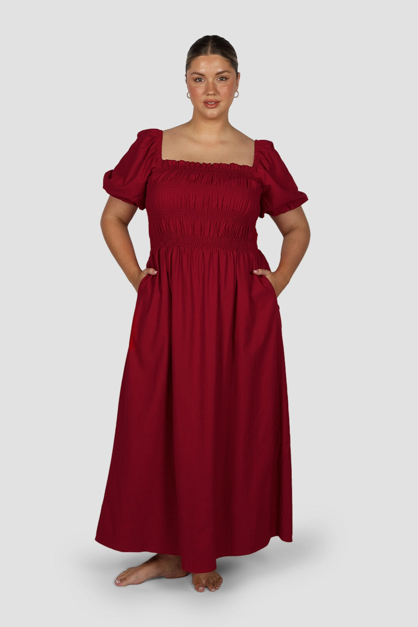 ISMAE MAXI DRESS RED Flow Line Relaxed Movement
