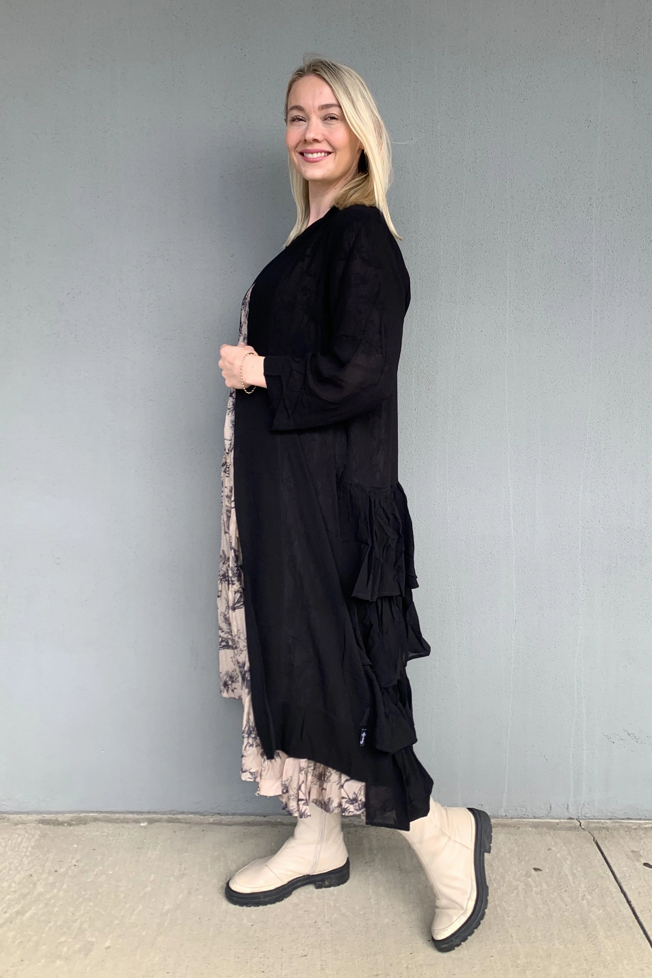 Jellicoe - JS24-26 Frilled Back Duster Weatherproof Seams