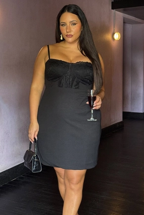 Crinkle Effect Fluid Shape Black Lace Detail Bodycon Dress