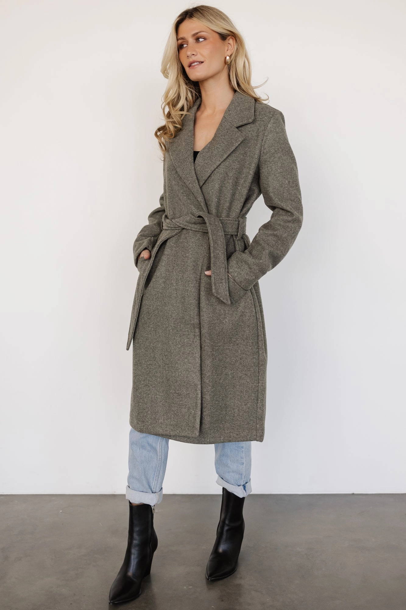 Valdez Long Coat | Olive Seamless Stitching