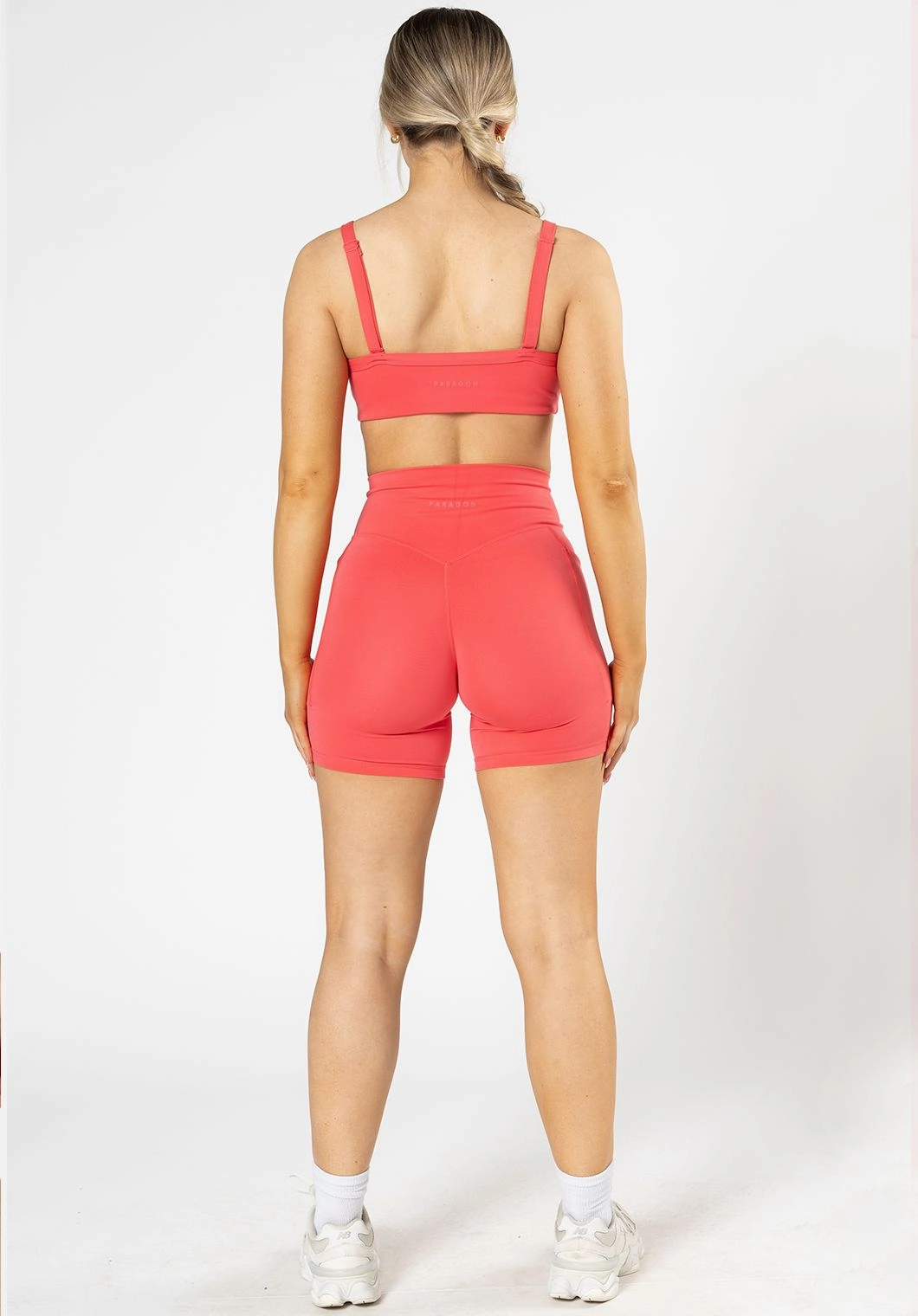 Street Style Warm Mood Reluna? Empower Sculptseam? Pocket Short 6?? Spicy Marg