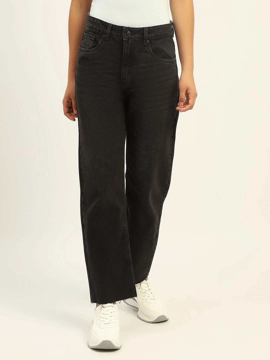 Basic Outfit Madame Black Loose Fit Cotton Jeans