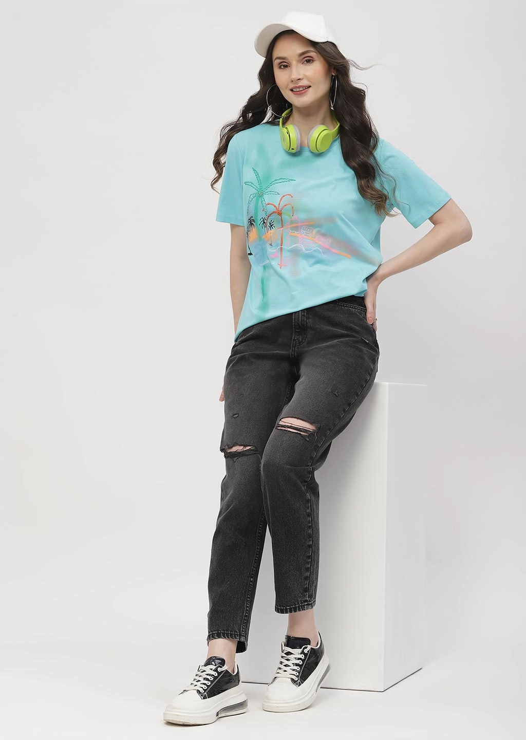 Fashionable Touch Temperature Regulating Fabric Madame Distressed Black Mom Fit Jeans