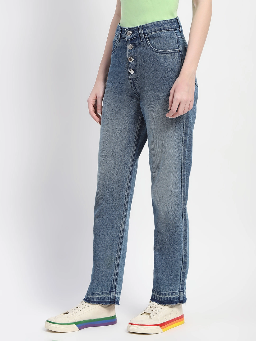 Madame Four Buttoned Stone Wash High Waisted Blue Denim Comfort Fit Design Weekend Style Smooth