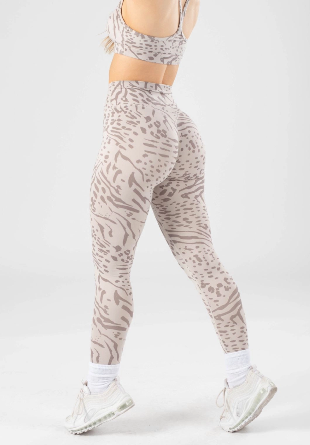 Four Way Maternity Wear Outdoor Lover Dance Studio Reluna Original Sculptseam? Legging Snow Leopard