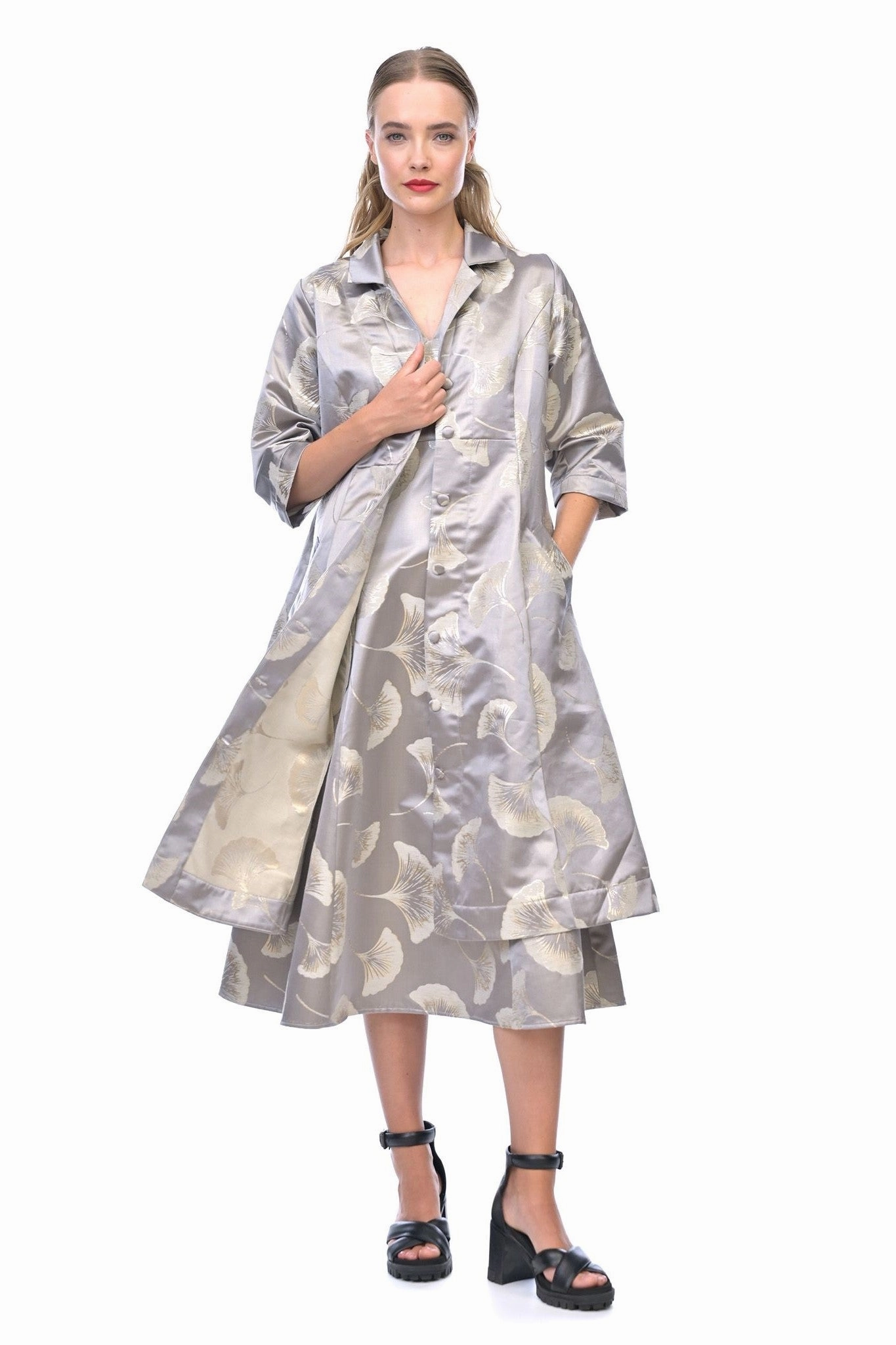 Megan Salmon - M5100 Lotus Austin Coat Clean Fit Design Rubberized Edging