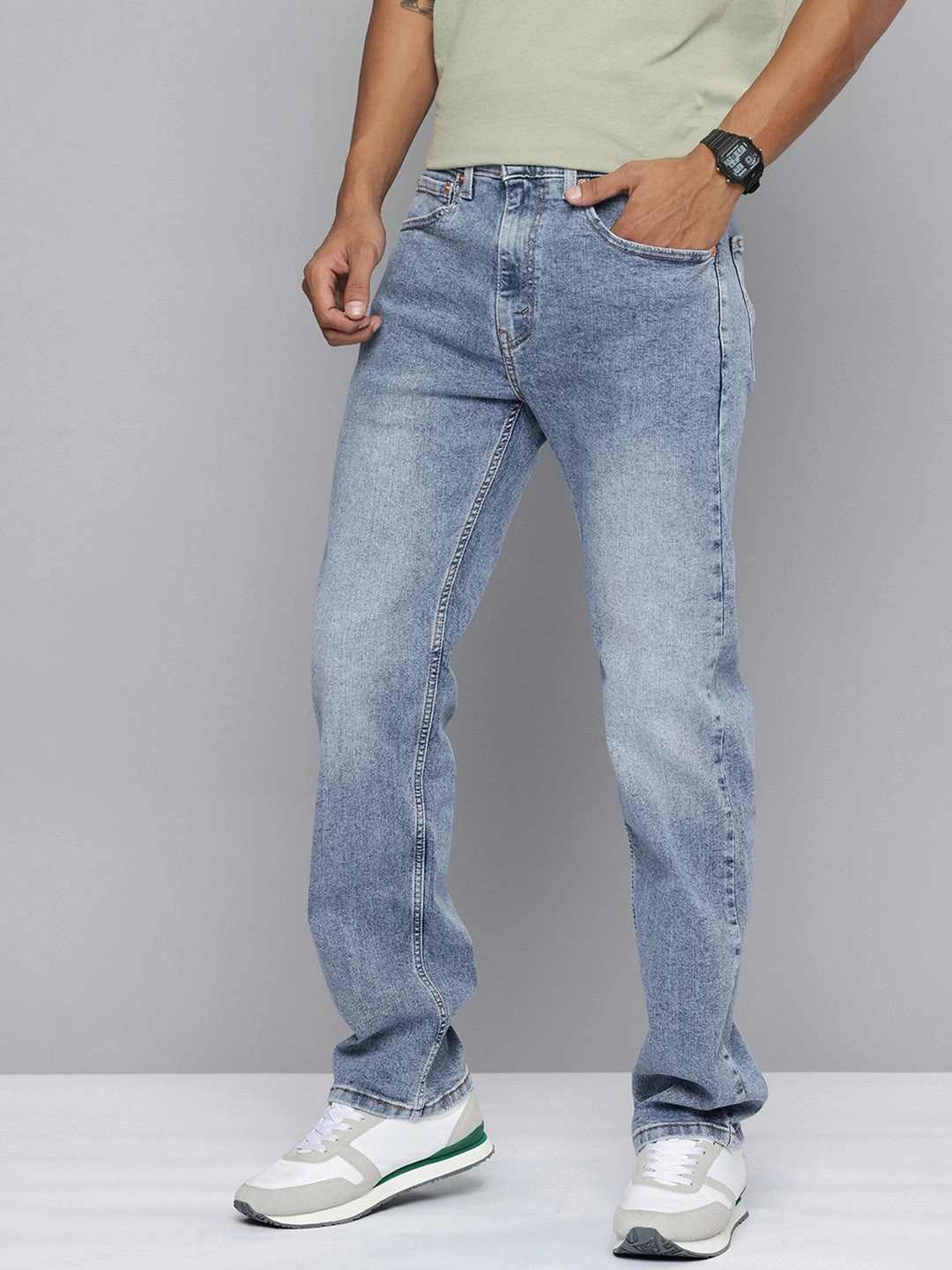 Men's 505 Light Indigo Straight Fit Mid Rise Jeans Foundation Wear