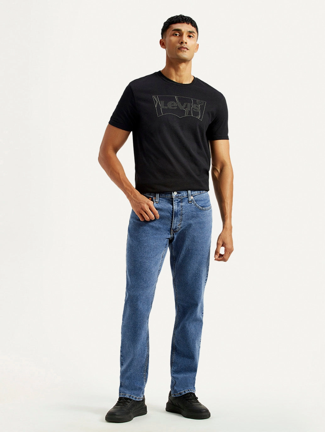 Weekend Ready Men's 541 Med Indigo Athletic Tapered Fit Mid Rise Jeans
