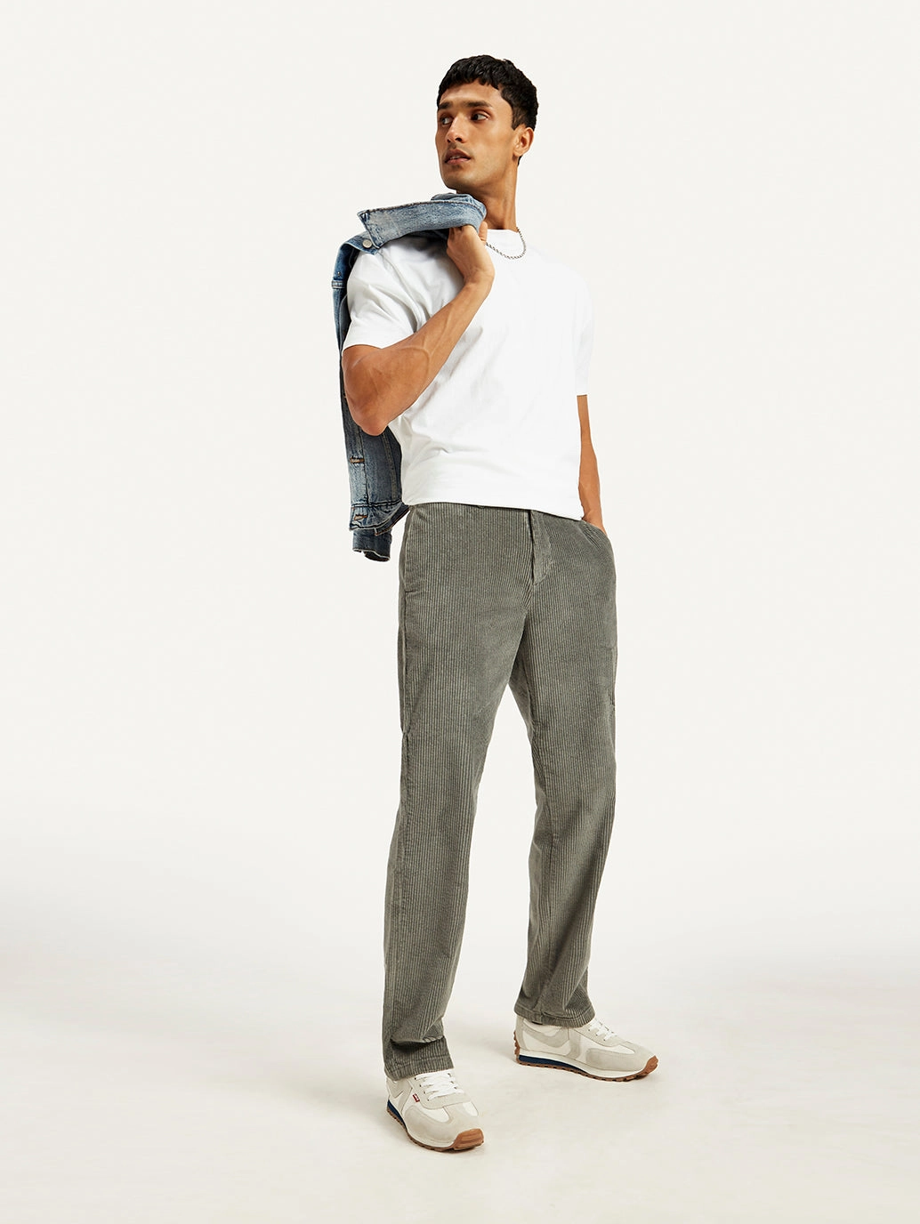 Men's Grey Straight Fit Chinos Flexibility Built-In Flex Wear