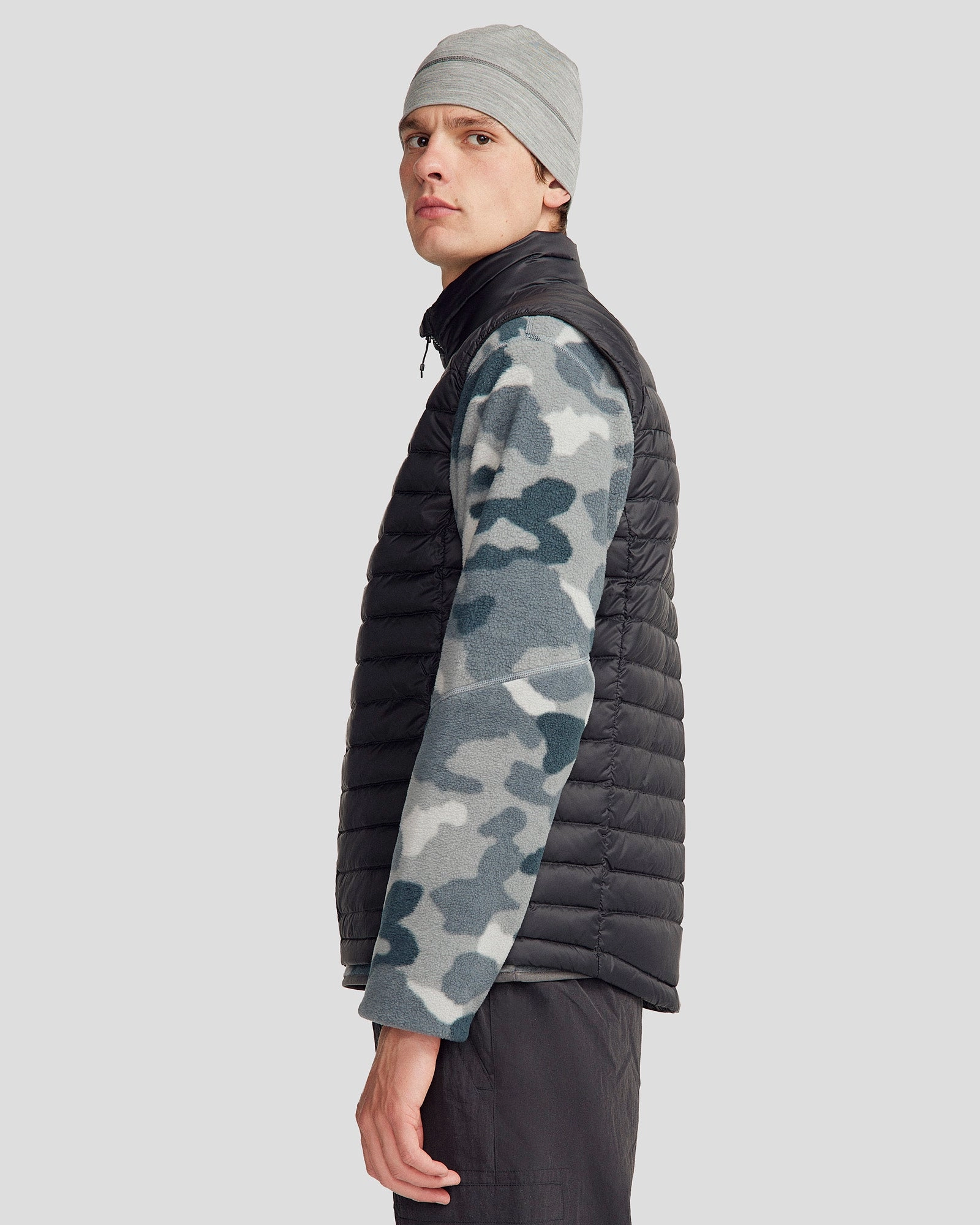 Multi Layer Construction Men's Heli Down Vest 4.0 - Black Stingray