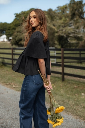 Geneva Pleated Top - Black Trendy Fashion