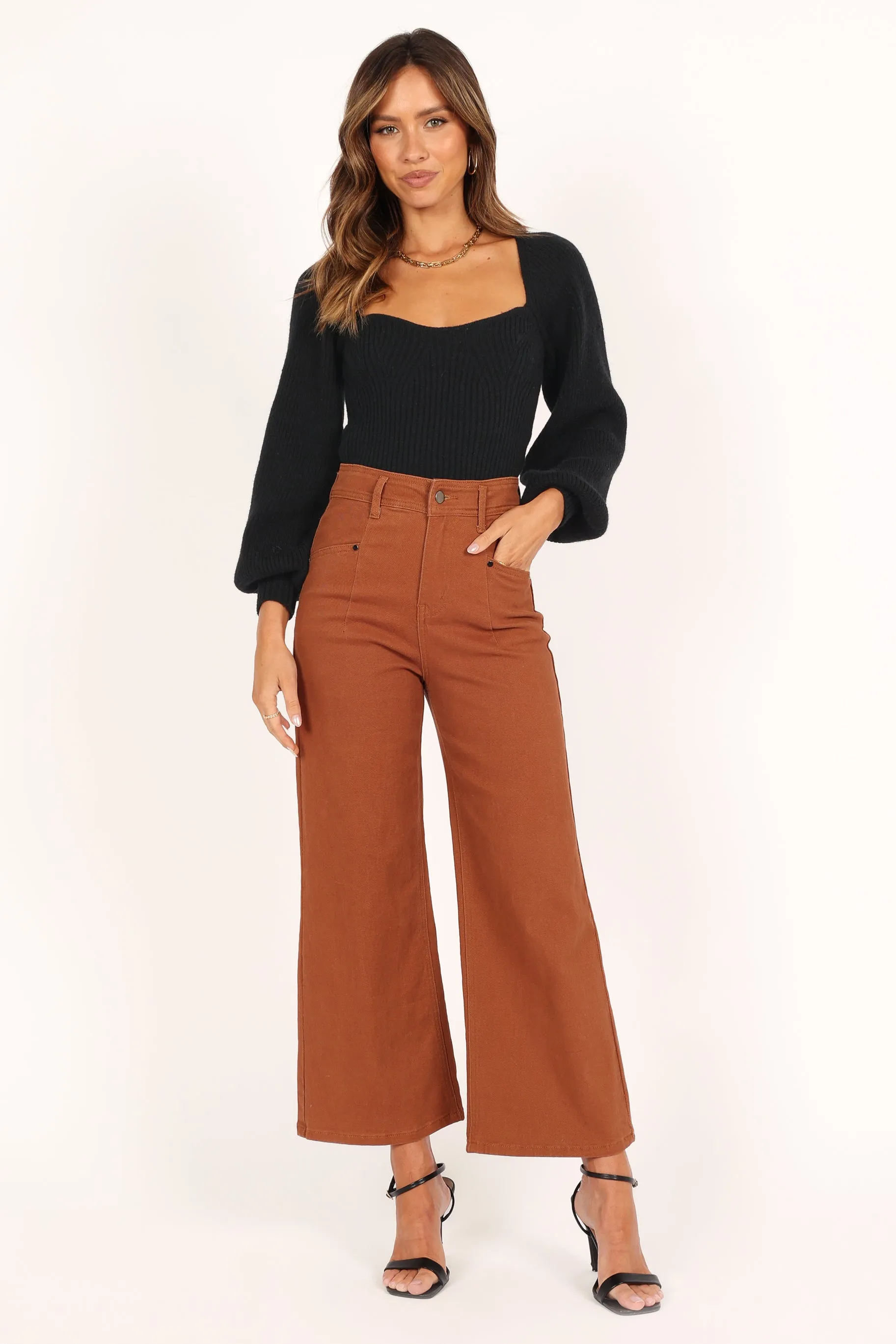 Thermoregulating Technology Gia Sweetheart Neck Bell Sleeve Knit Sweater - Black