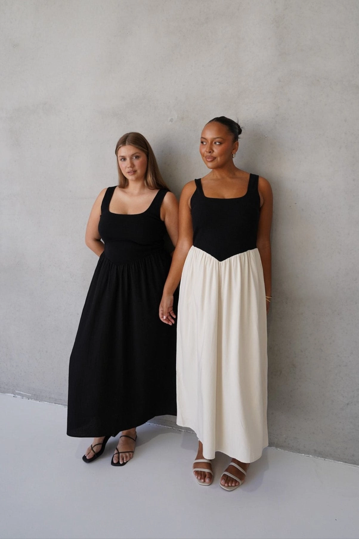 Calm Shine MYRA DRESS NEUTRAL/BLACK