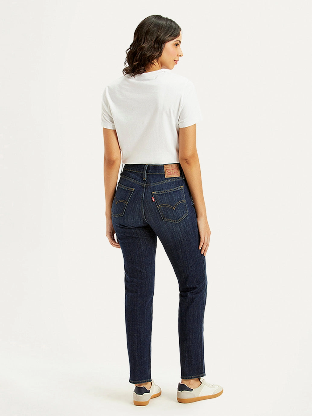 Women's 724 Blue Straight Fit High Rise Jeans Chic Comfort