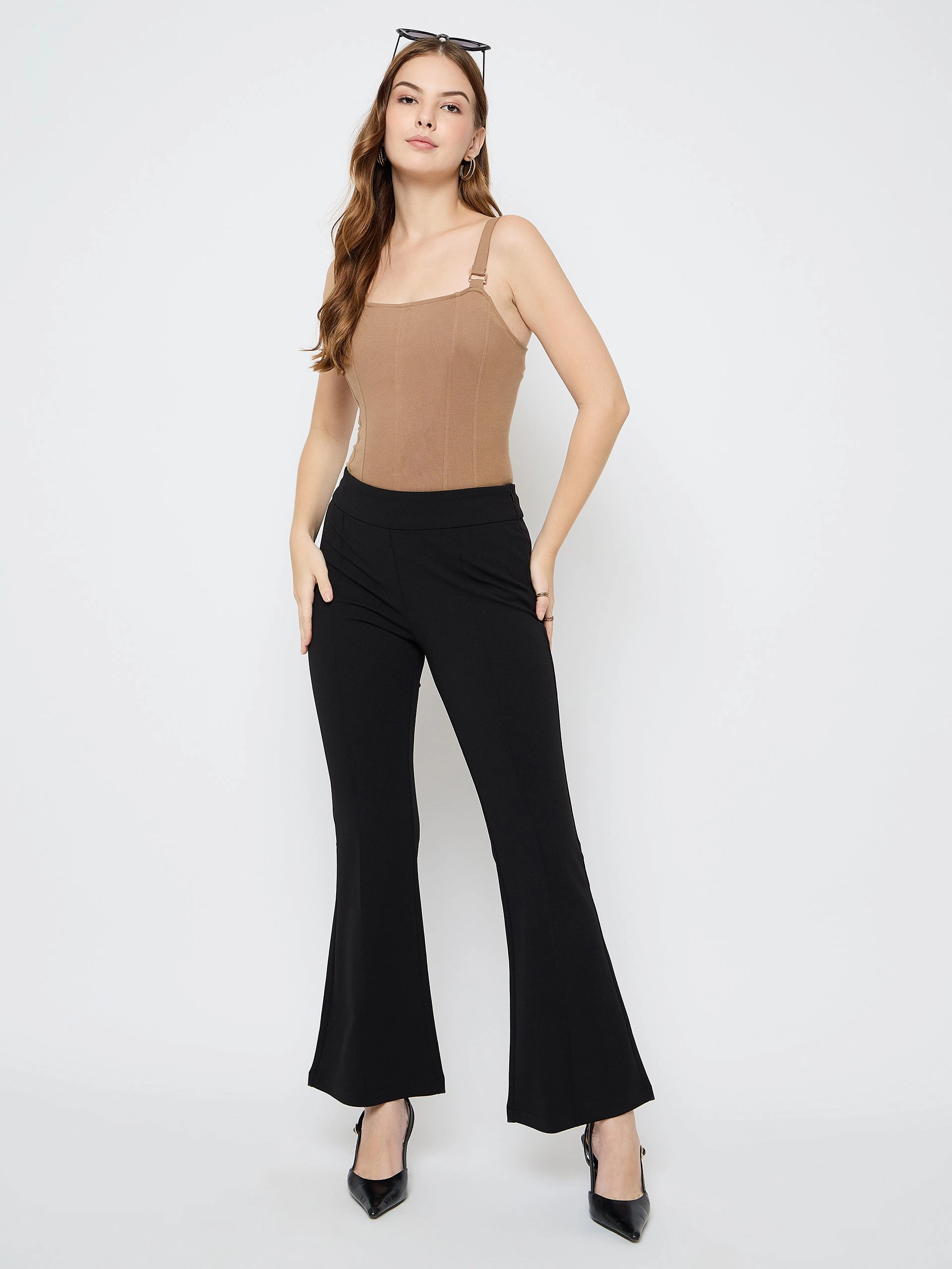 Comfy Material Madame Pleat Detailed Solid Black Flared Trousers
