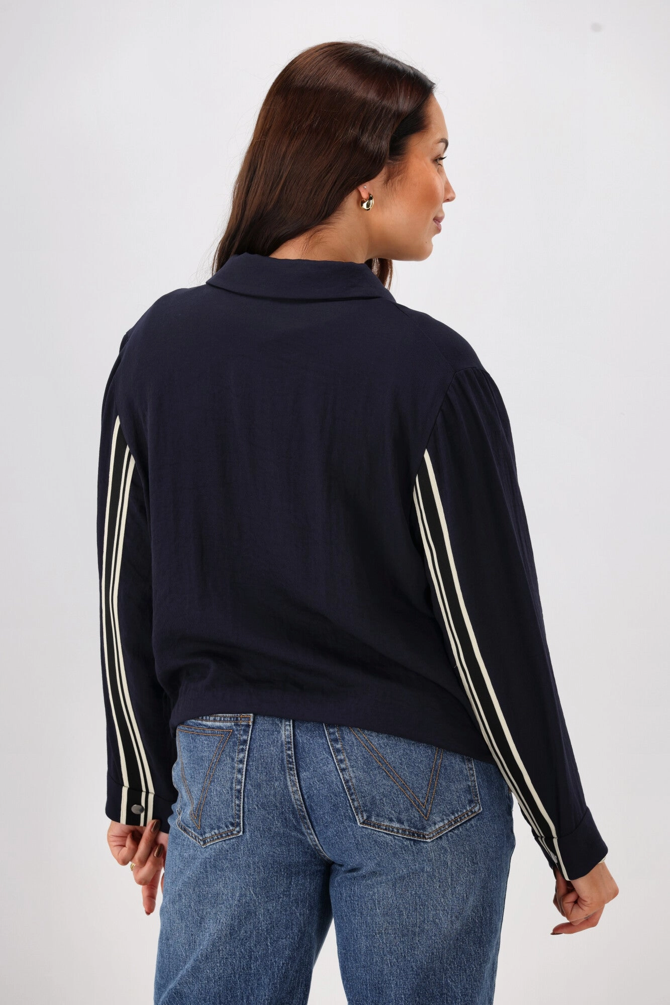 Quick Release Fasteners Reinforced Seams Shine On Label Lulu Zip Collared Jacket Midnight