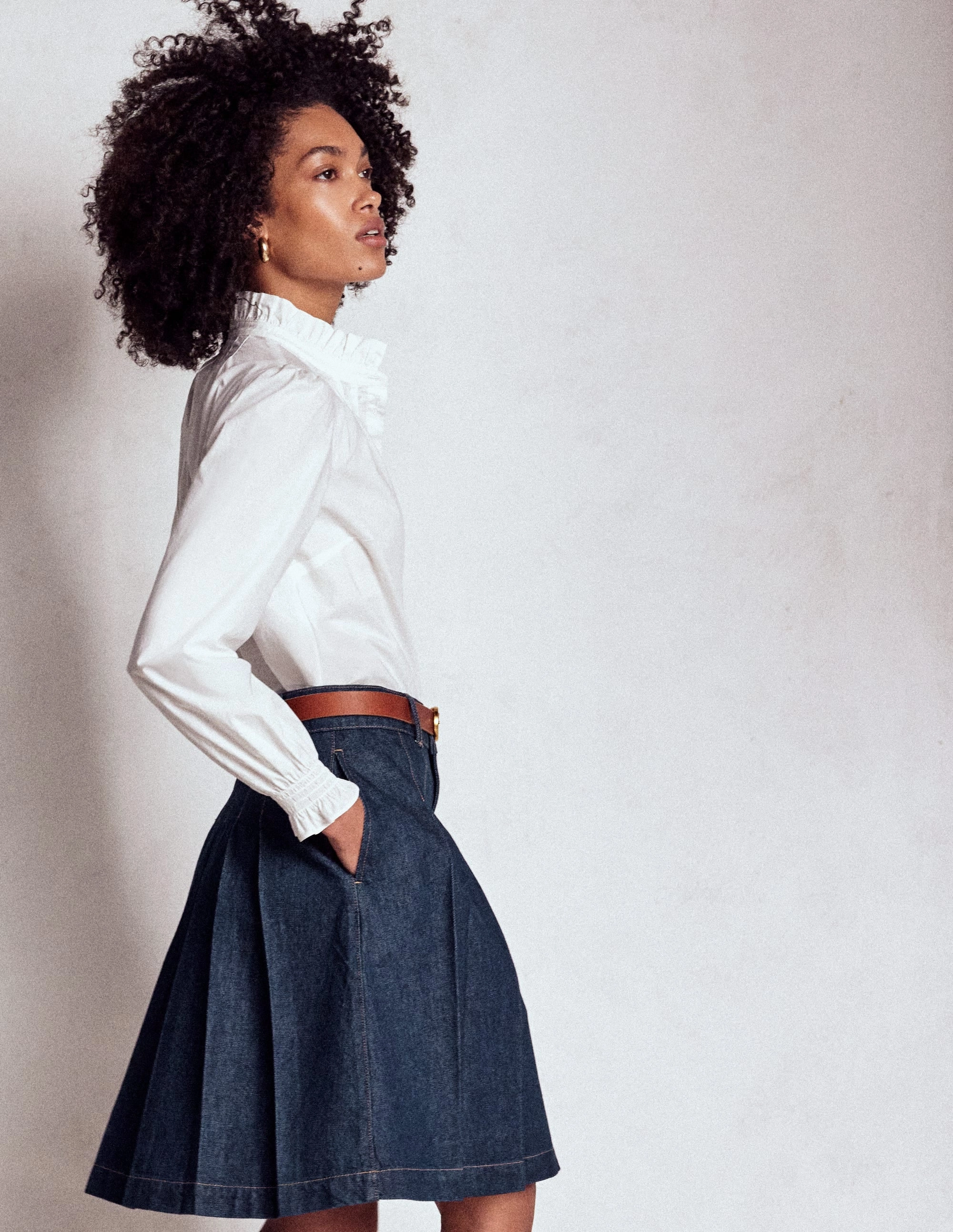 Clean Finish Outfit Ideas Pleated Denim Skirt-Indigo