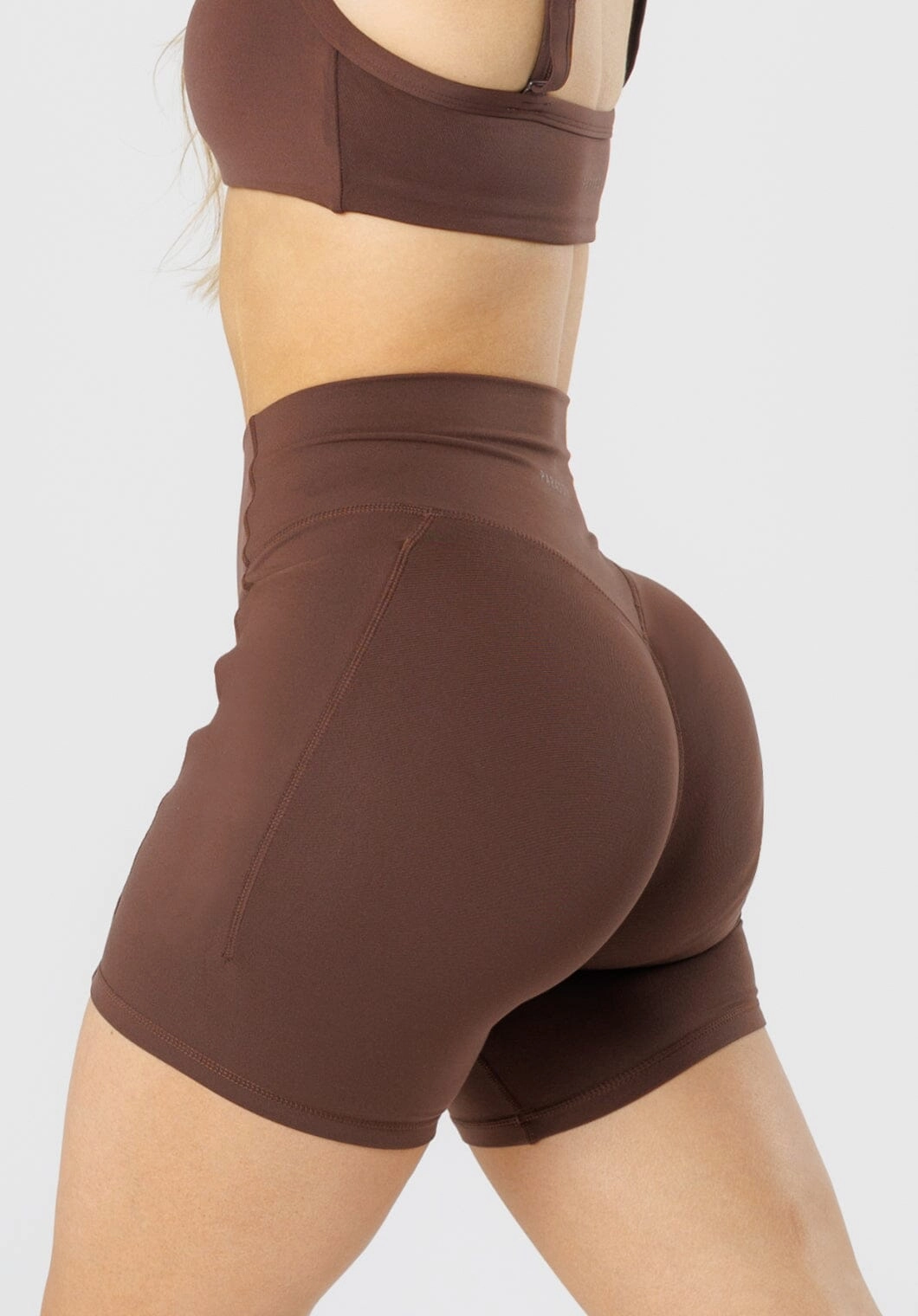 Reluna Empower Sculptseam?  Plus Pocket Short 6?? Walnut Comfy Waistband Cool Touch Fit
