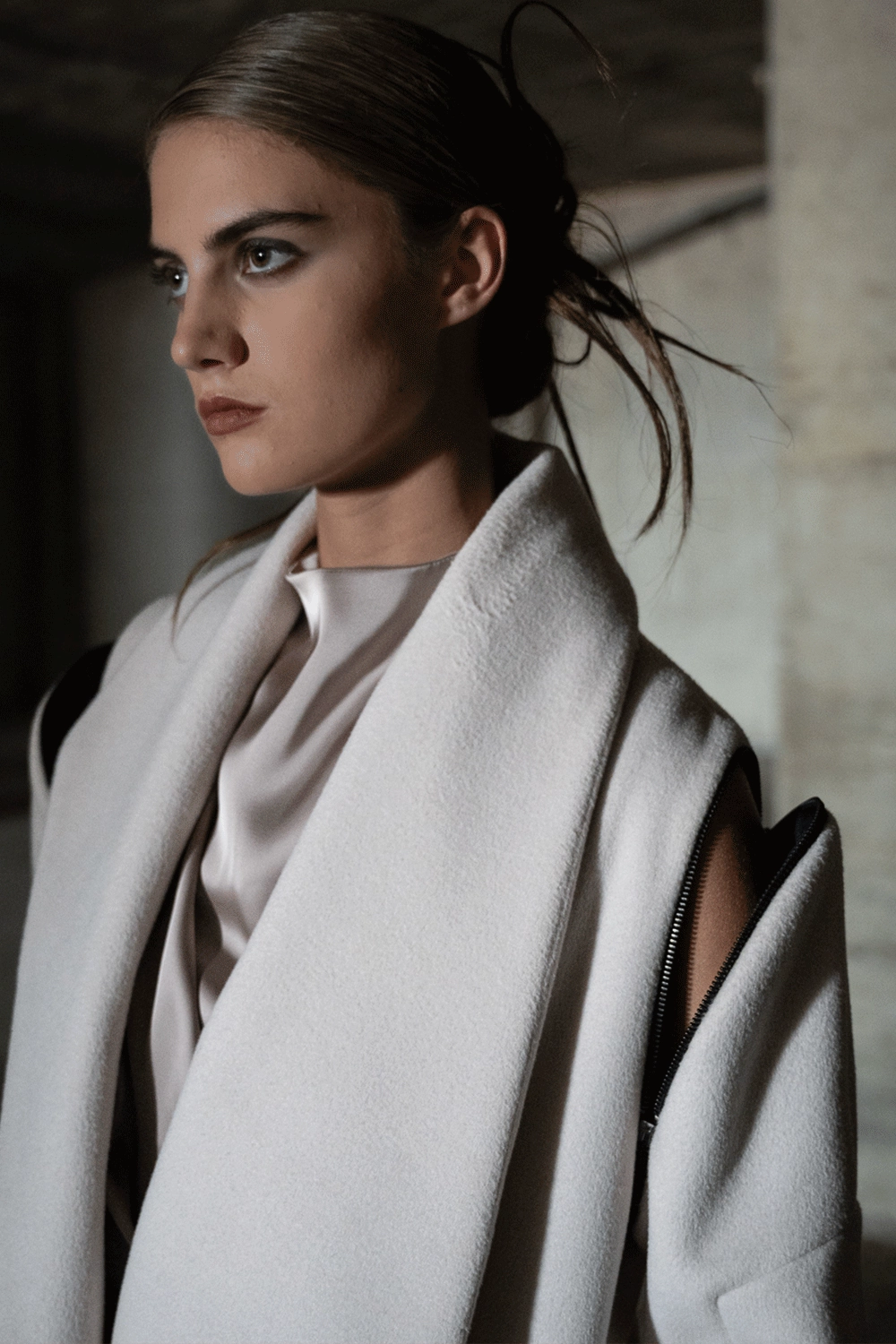 Lotus Eaters - CO1 Makia Coat Wrinkle Free Exterior