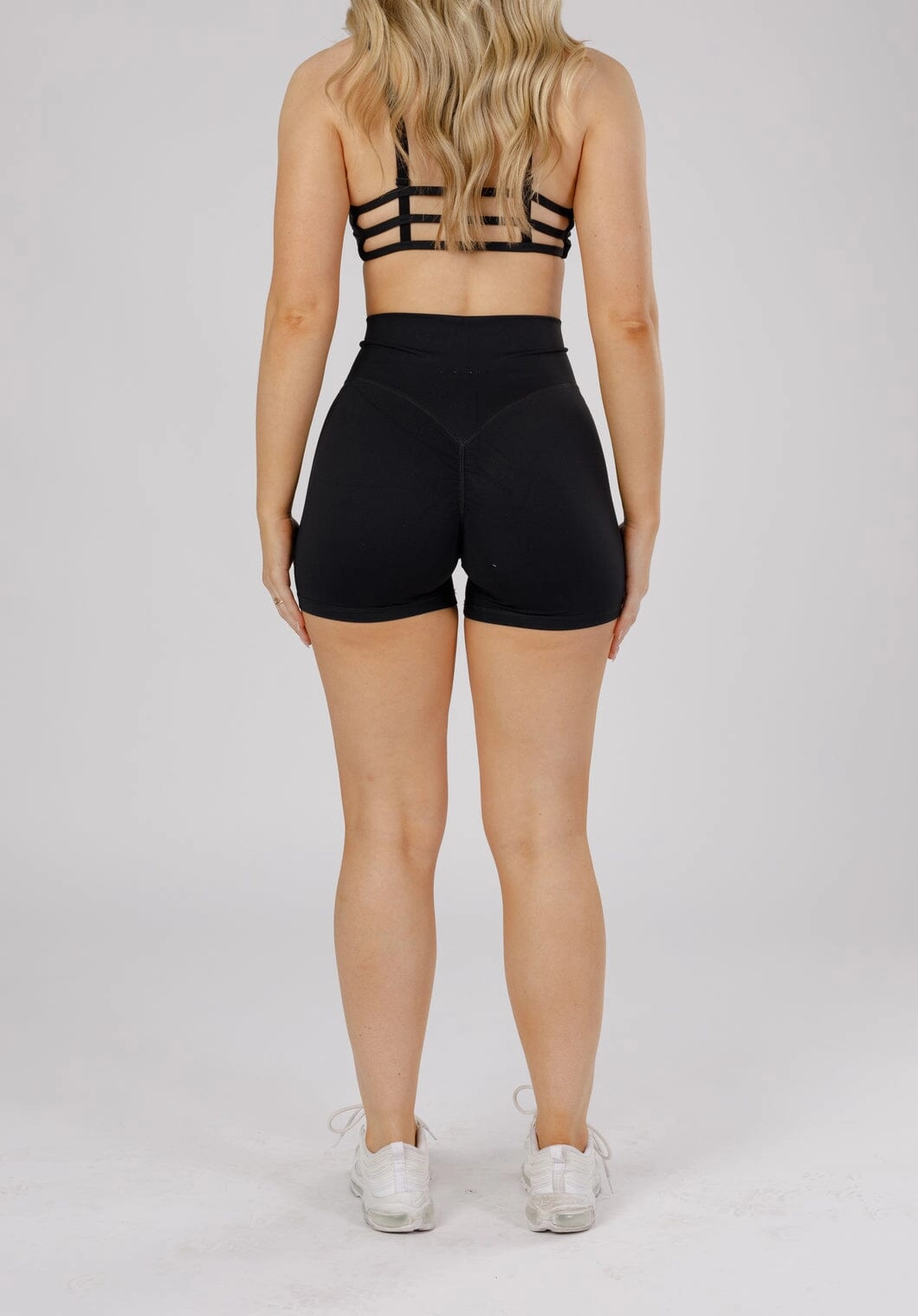 Layered Cuff Design RecStretch DesB High Flow Sculptseam?  Plus Short Black