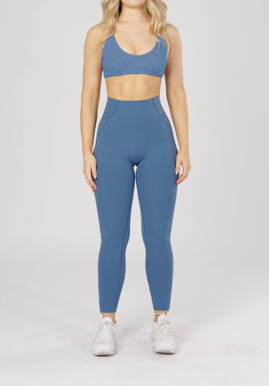 Light Stretch Fit Trend Seeker Ultra Light RecStretch? DesB High Flow Sculptseam? Plus Legging Aries