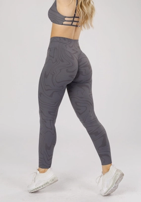 Loose Fit Minimalist Style RecStretch? DesB High Flow Sculptseam? Plus Legging Groove