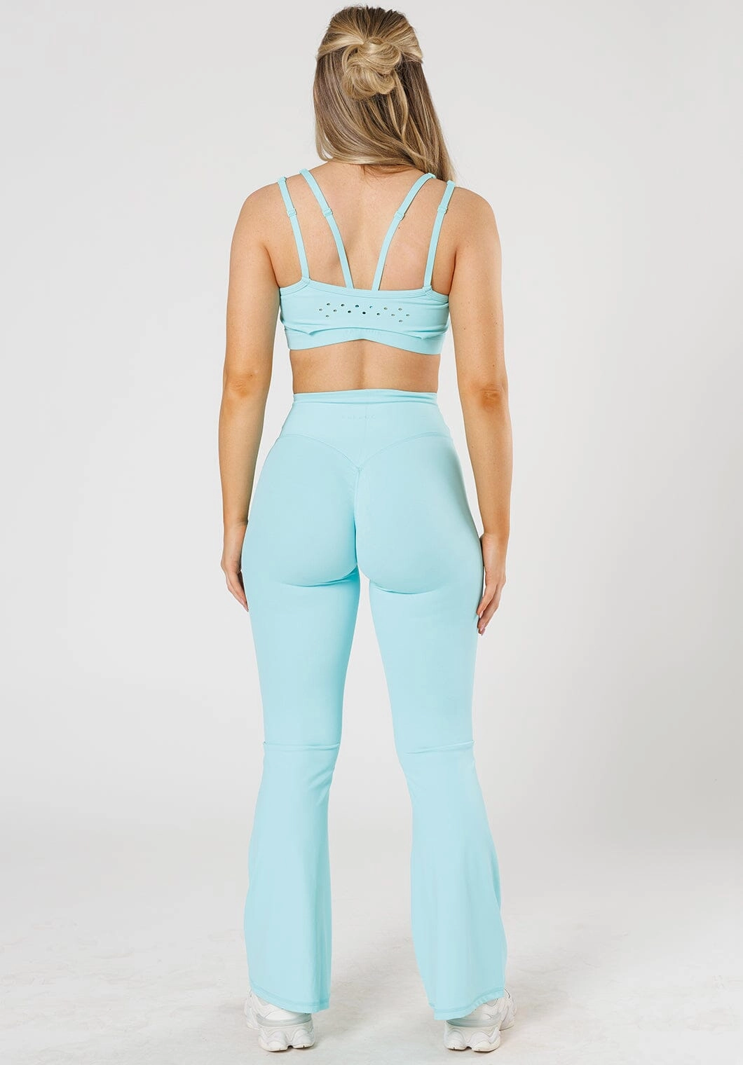 Ultra Soft Relaxed Wear RecStretch? Original Sculptseam? Plus Essential Flare Legging 31" Macaron