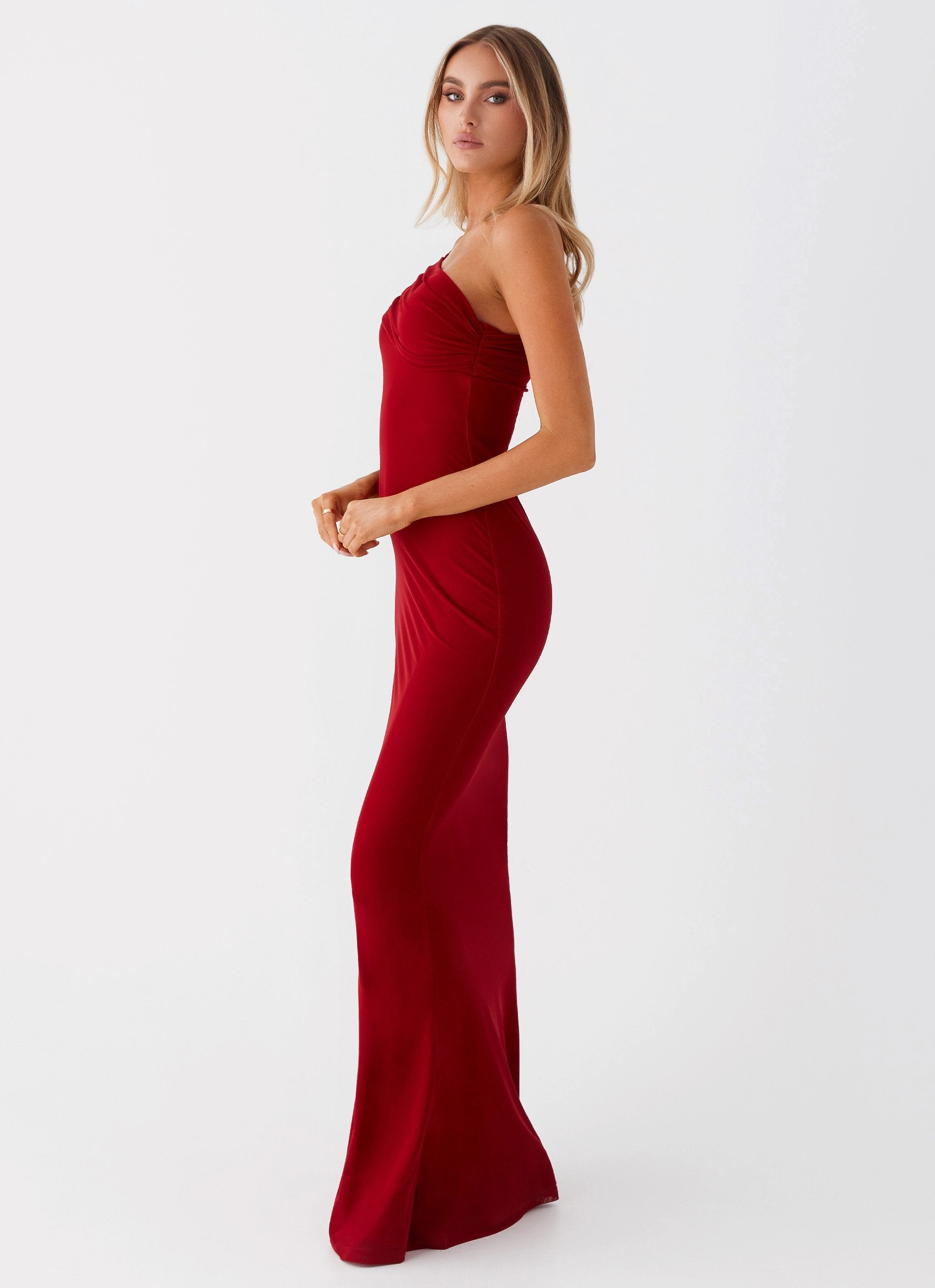 Reine Maxi Dress - Red Vibrant Hue Timeless Trend