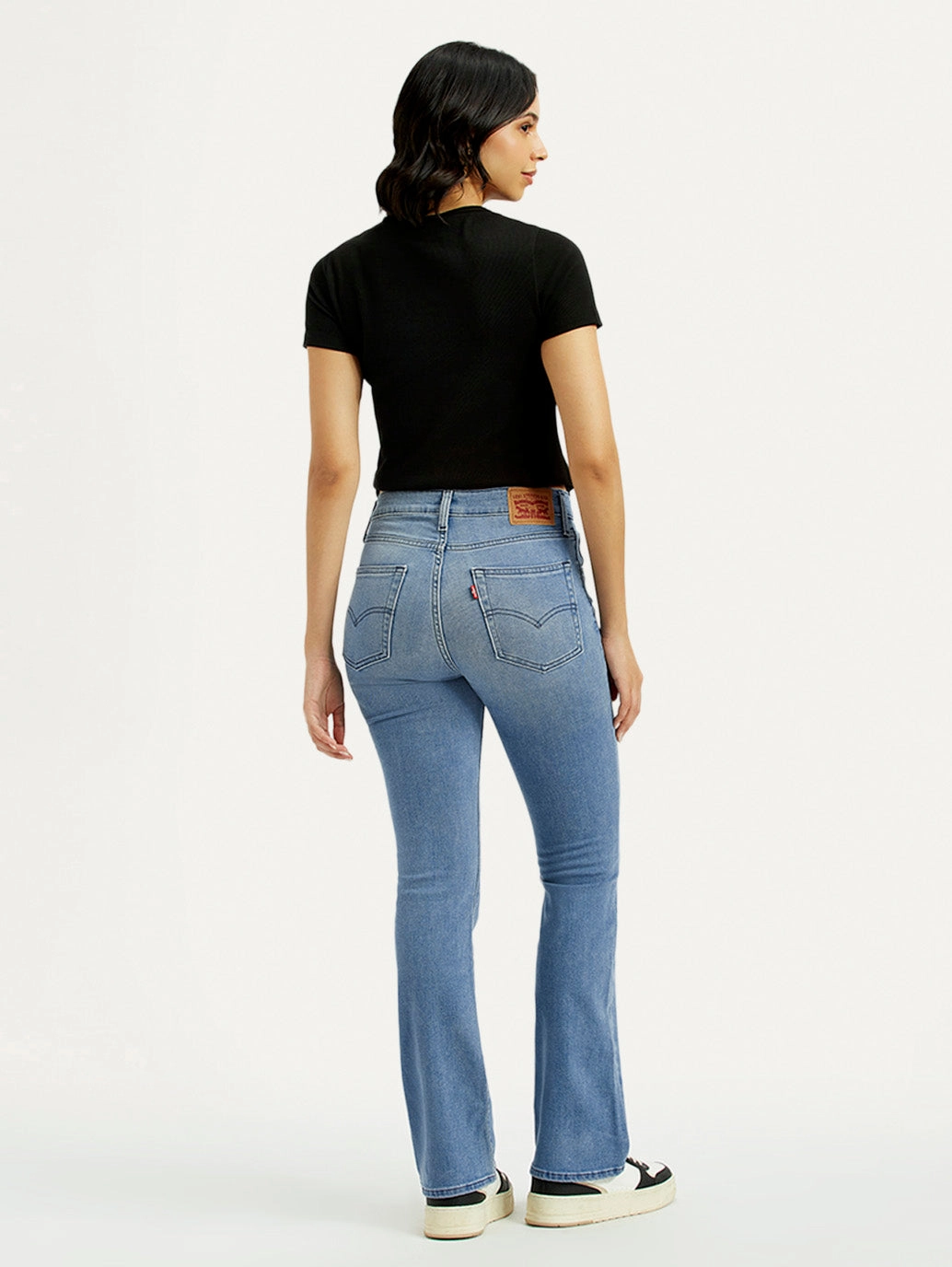 Women's 725 Med Indigo Flared Fit High Rise Jeans Modern Casual