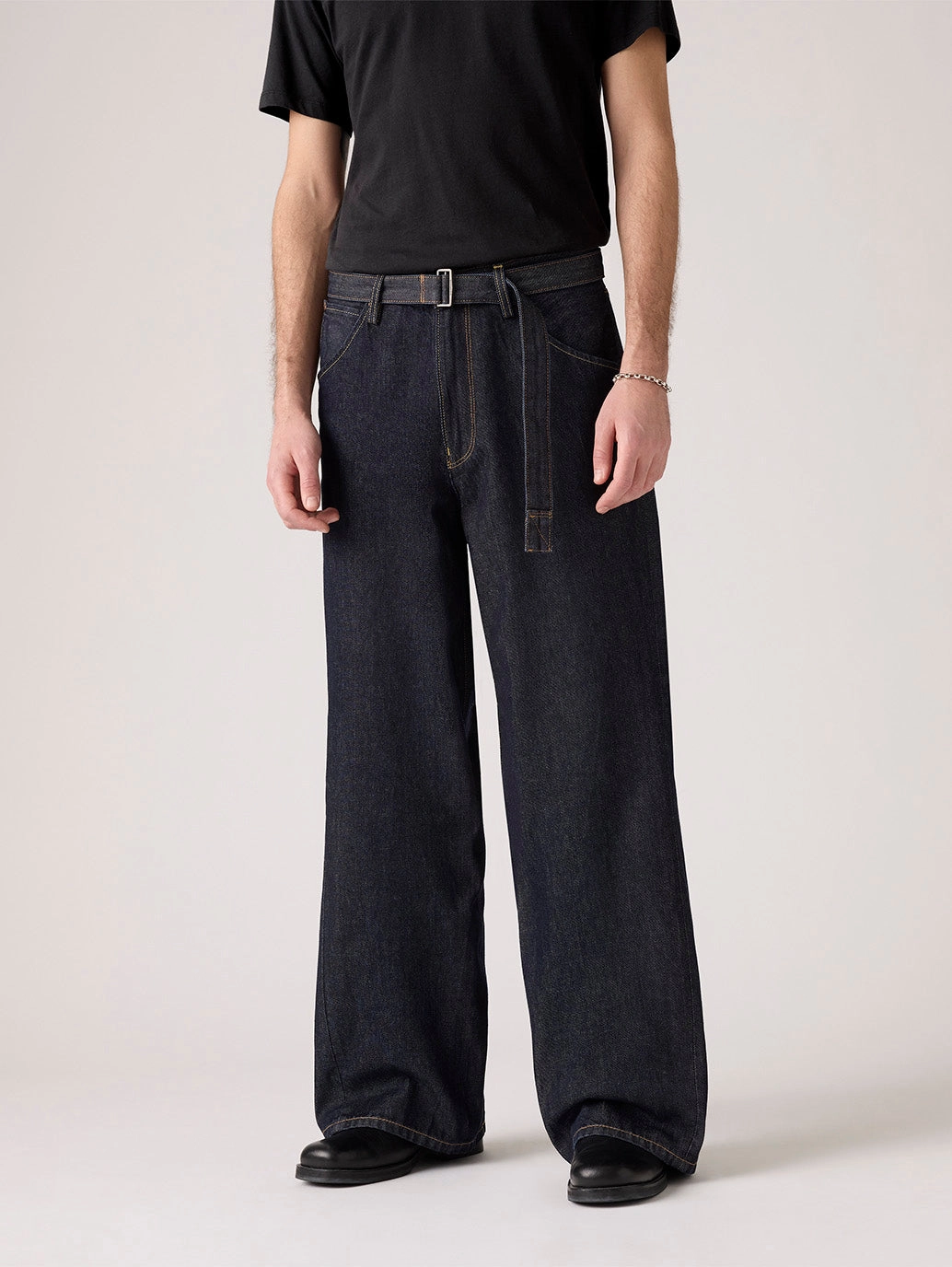 Fashion Must-Have Men's Dark Indigo Twisted Baggy Fit Mid Rise Jeans