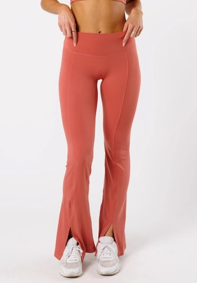 Reluna? Front Slit Sculptseam? Flare Leggings 34" Terra High Comfort