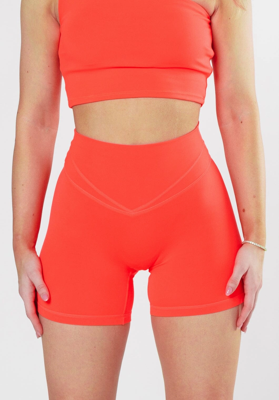 Reluna Icon Sculptseam? Plus Short 5?? Hibiscus Mesh Fabric