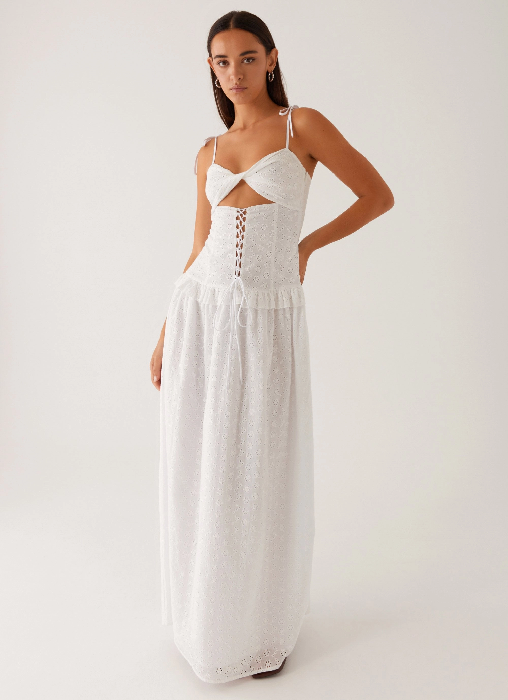Reveria Twist Maxi Dress - Ivory Fresh Form