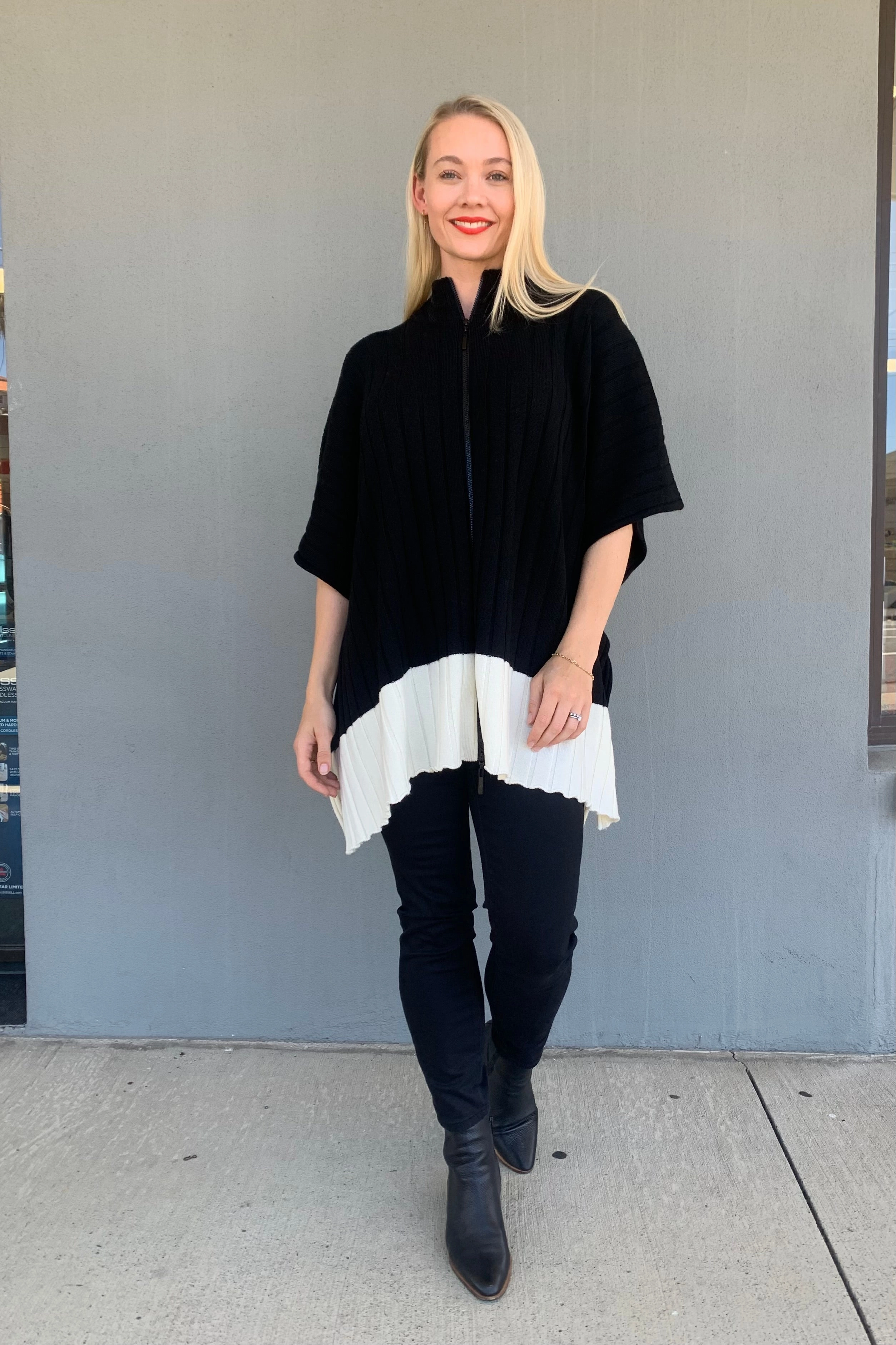 Royal Merino - RM3004 Two Tone Rib Poncho Stretch Fit